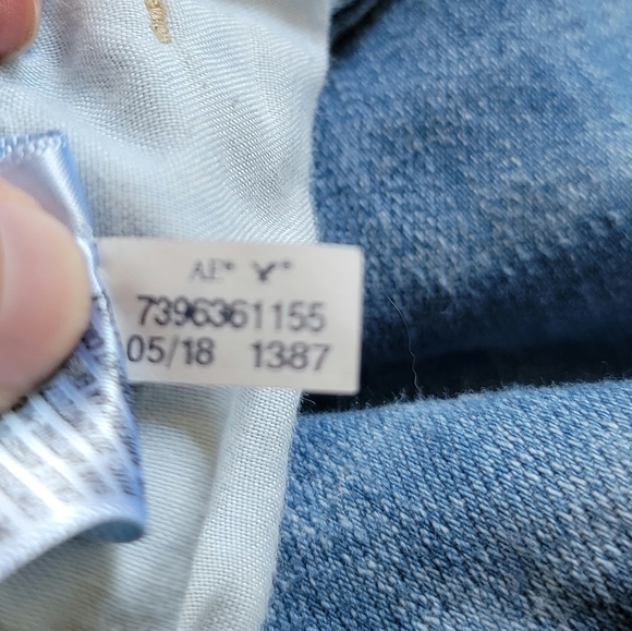 American Eagle Super Hi-Rise Jeggings Button Fly, Size 4 - Picture 3 of 8